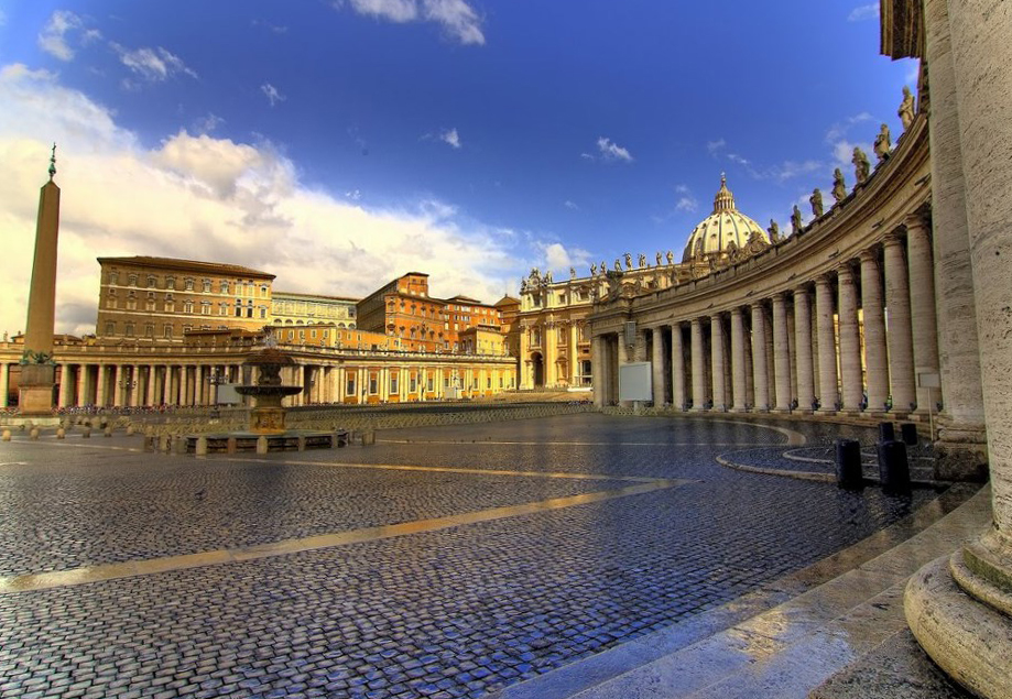 Что посмотреть в Риме? Piazza San Pietro