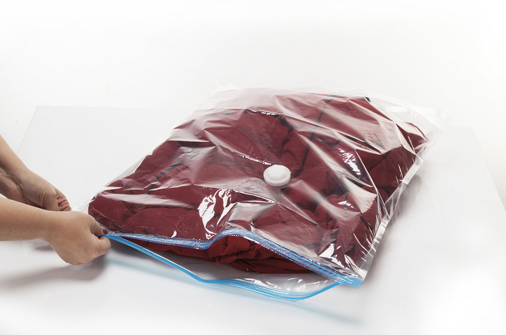 Как складывать одежду в рюкзак? Компрессионные вакуумные мешки