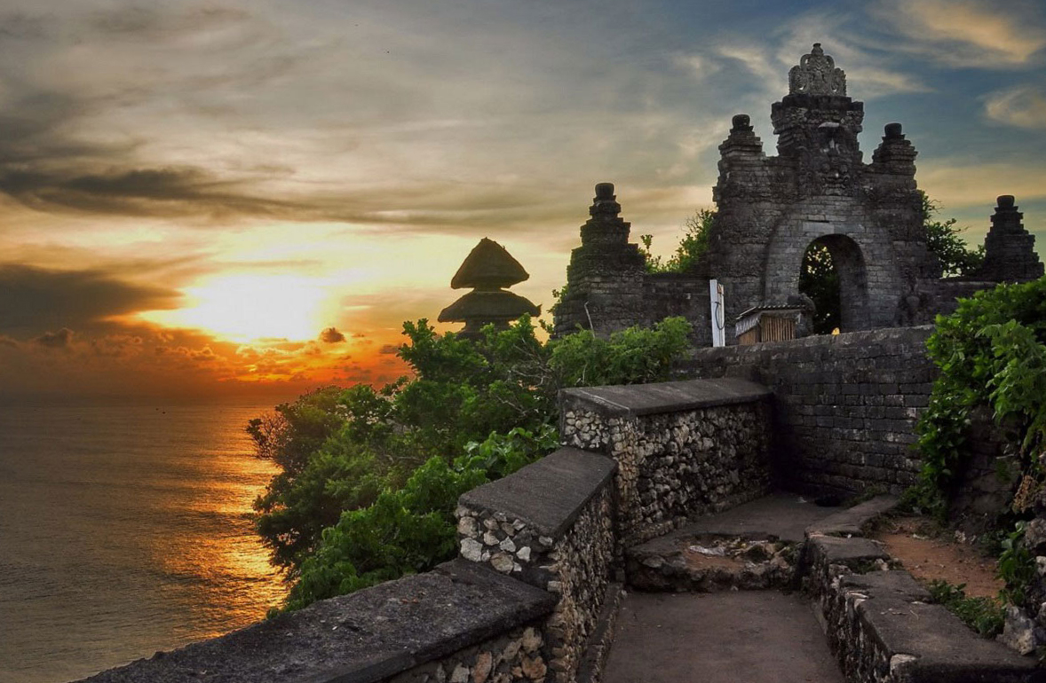 Что посмотреть на Бали? Храм Улувату