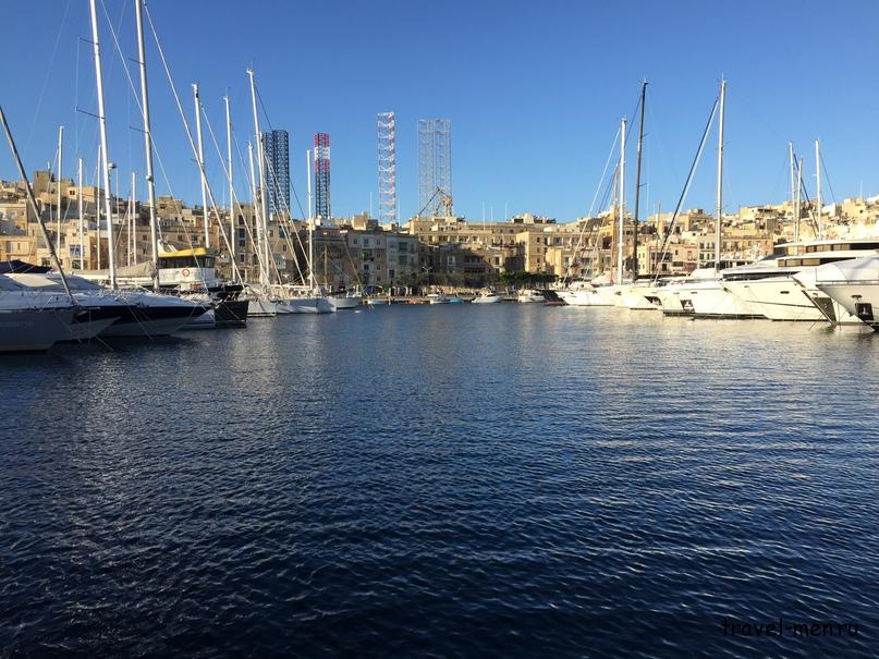 Мальта и Барселона. Причал яхт в Birgu, Malta3